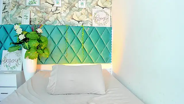 AlexiiaBrown online show from 04-30-26, 01:07