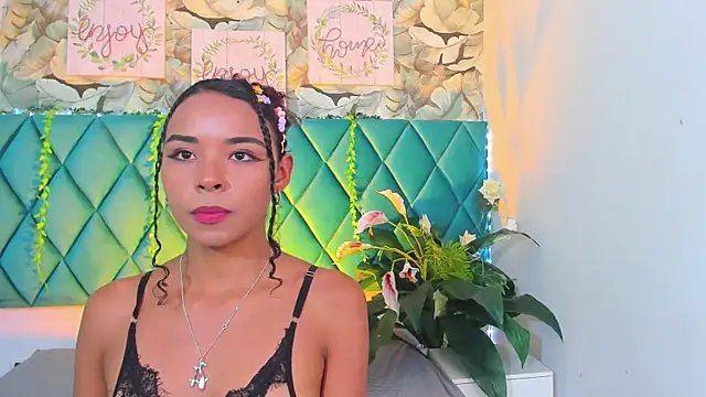 AlexiiaBrown online show from 05-19-26, 02:57