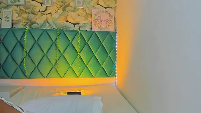 AlexiiaBrown online show from 05-07-26, 02:42