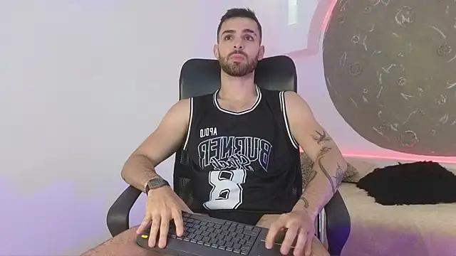 Apolo lux1 online show from 02-20-26, 08:22