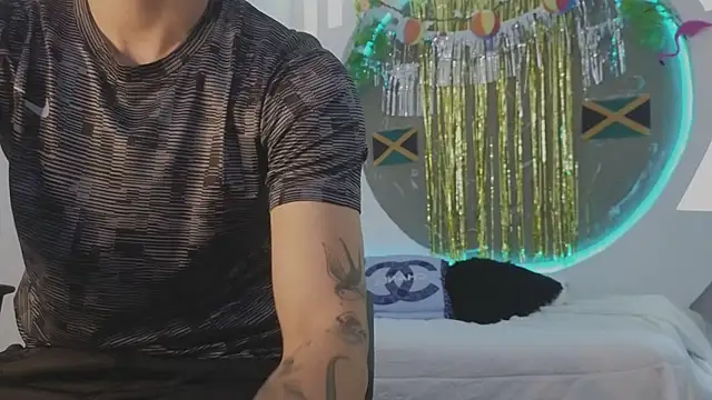 Apolo lux1 online show from 04-16-26, 08:42