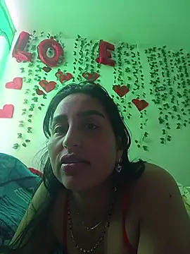 LunaRouuse  online show from 06-24-26, 02:04