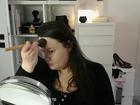 HollyDanceSoul online show from 03-11-26, 07:24