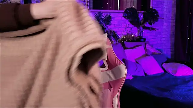 SunshineBlaze online show from 03-24-26, 01:22