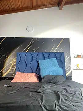 uncontrolled fire online show from 03-31-26, 08:11