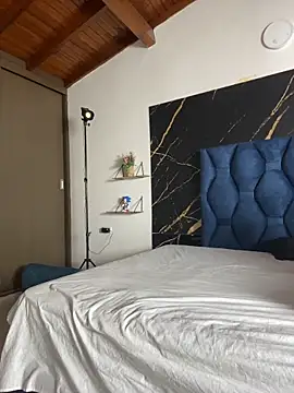 uncontrolled fire online show from 03-28-26, 07:48