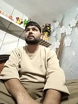 Pulkeet1433 online show from 03-10-26, 08:29