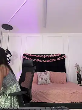 Abriil cutee online show from 04-08-26, 02:07