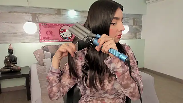 Abriil cutee online show from 04-03-26, 01:50