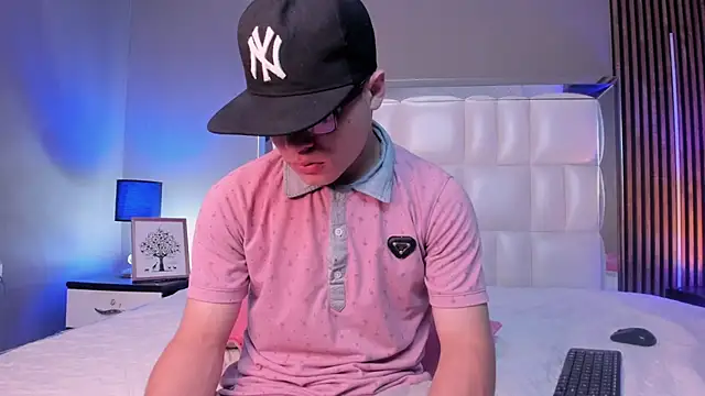 Roger And Ramona online show from 02-13-26, 12:27