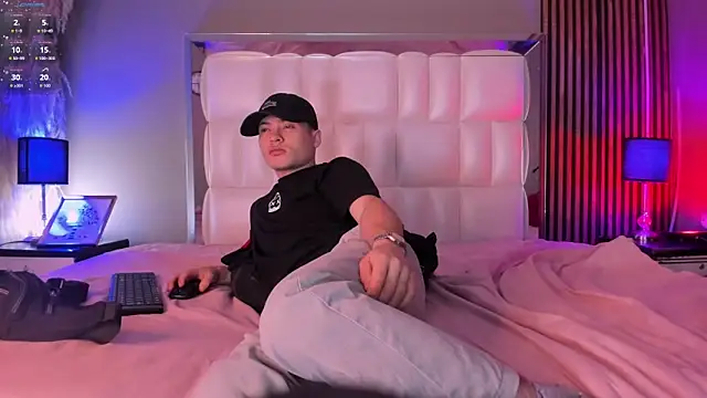 Roger And Ramona online show from 03-14-26, 12:22