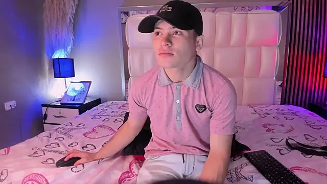 Roger And Ramona online show from 03-17-26, 12:30