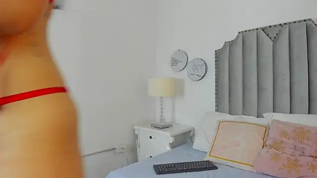 paulina lux online show from 03-21-26, 01:59