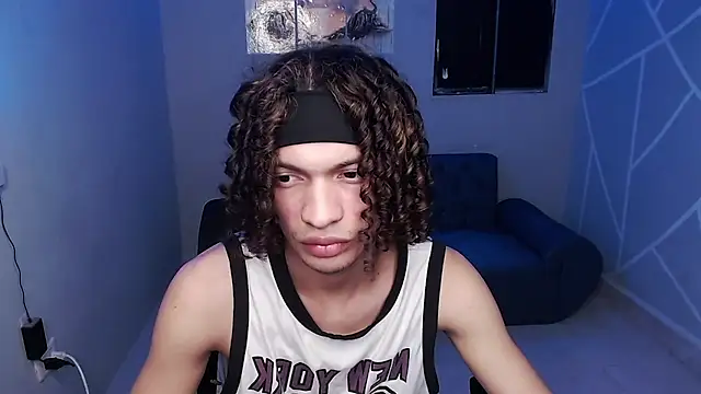 Axel fox77 online show from 07-22-26, 01:18