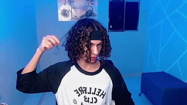 Axel fox77 online show from 07-19-26, 12:08