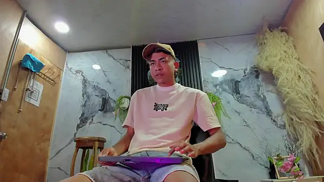 Dylan Cruz01 online show from 01-12-26, 08:15