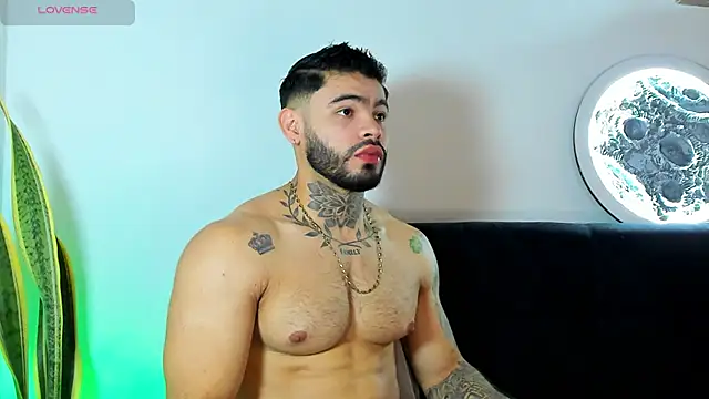 thiago ferrari  online show from 02-15-26, 10:09