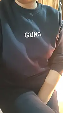 Myna 999 online show from 02-13-26, 01:44