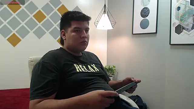 Snapshot of mazenrois chatting on 01-14-26, 02:59 mazenrois online show from 01-14-26, 02:59