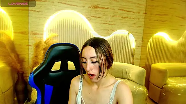 katalina r  online show from 05-09-26, 08:01