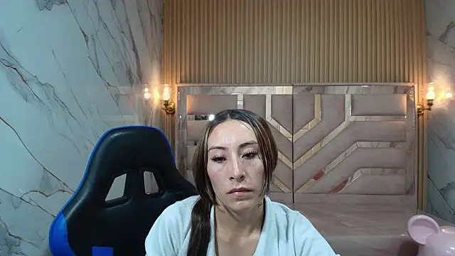 katalina r  online show from 05-01-26, 08:14