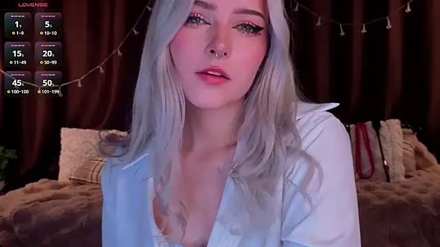 ShyniAlice online show from 03-31-26, 04:47