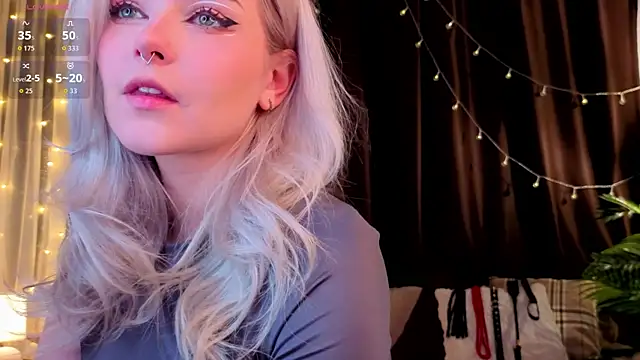 ShyniAlice online show from 05-27-26, 03:47