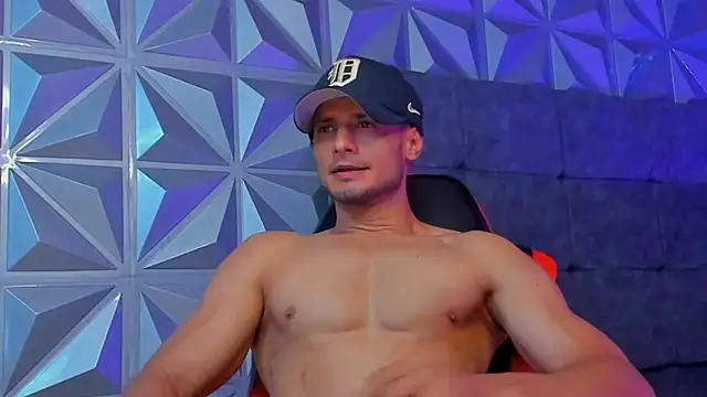 Snapshot of Adonys_Lewis_ chatting on 07-17-26, 07:38 Adonys Lewis online show from 07-17-26, 07:38