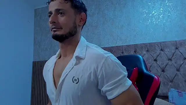 Adonys Lewis  online show from 02-15-26, 04:57