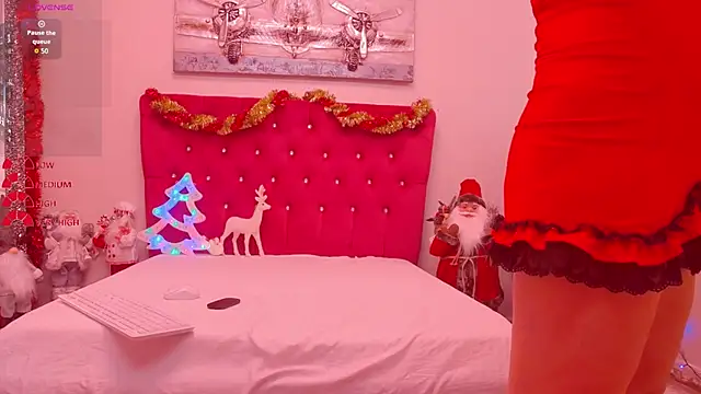 AmandaL1 online show from 12-18-25, 05:23