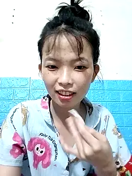 Snapshot of Chammy720 chatting on 05-24-26, 05:24 Chammy720 online show from 05-24-26, 05:24