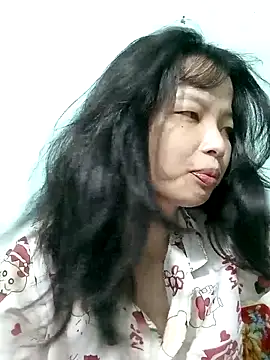Snapshot of Chammy720 chatting on 05-31-26, 02:45 Chammy720 online show from 05-31-26, 02:45