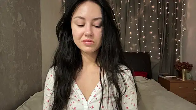 Snapshot of Marryrembi chatting on 01-15-26, 09:45 Marryrembi online show from 01-15-26, 09:45