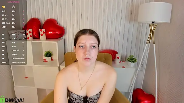 Casandra Joness online show from 04-08-26, 05:42