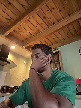 Snapshot of Axel_black10 chatting on 02-20-26, 10:06 Axel black10 online show from 02-20-26, 10:06