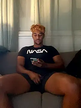 Axel black10 online show from 01-12-26, 11:50