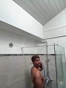 Snapshot of Axel_black10 chatting on 02-26-26, 10:26 Axel black10 online show from 02-26-26, 10:26