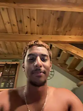 Snapshot of Axel_black10 chatting on 02-20-26, 10:12 Axel black10 online show from 02-20-26, 10:12