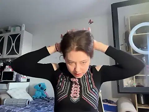 Luxerin online show from 02-28-26, 03:44