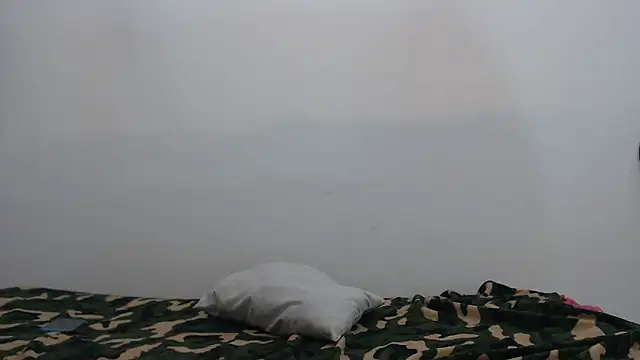 littlepearl18 online show from 02-05-26, 01:45