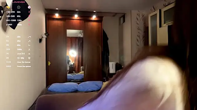 LubaSeirers online show from 02-11-26, 03:56