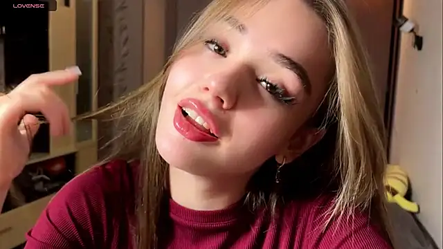 LubaSeirers online show from 04-08-26, 03:24