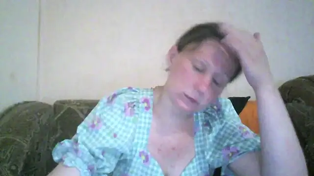 Snapshot of Norma_Wall chatting on 06-10-26, 05:03 Norma Wall online show from 06-10-26, 05:03