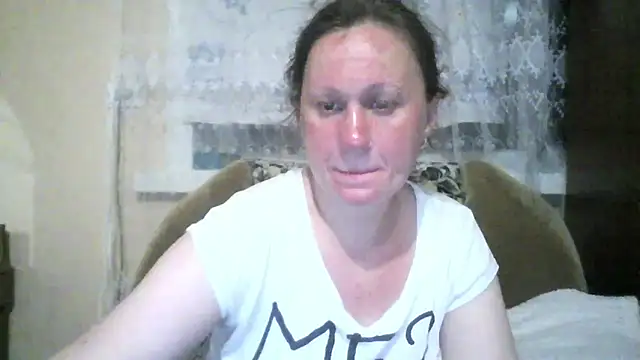Snapshot of Norma_Wall chatting on 06-07-26, 06:35 Norma Wall online show from 06-07-26, 06:35
