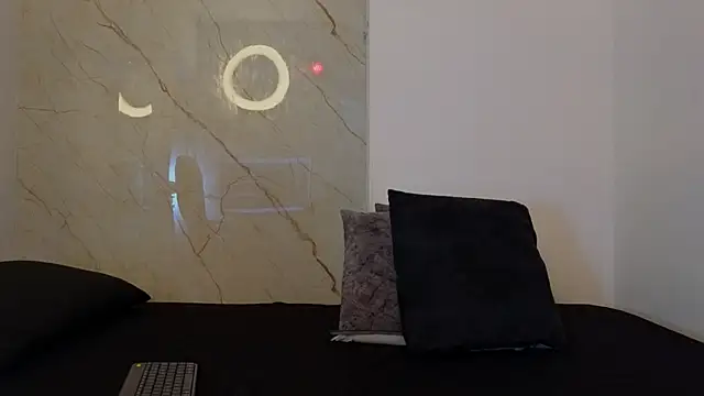 Laura Miller1 online show from 02-14-26, 08:31