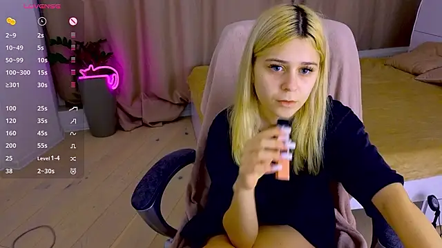 ApheliaStar online show from 02-03-26, 04:56