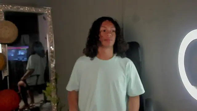 dylaans19 online show from 02-11-26, 02:28