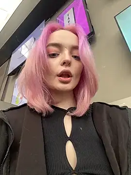 aka Blonde online show from 03-04-26, 05:37