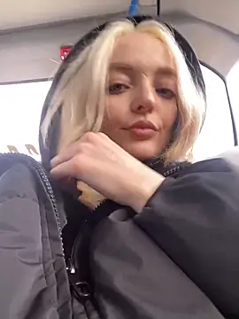 aka Blonde online show from 04-16-26, 06:47