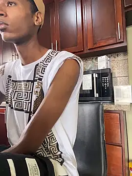 twink gabrielll online show from 05-27-26, 12:34